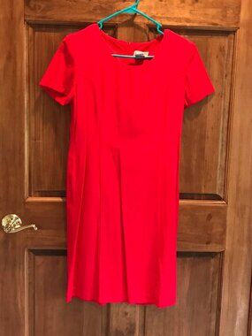 RED JENNIFER JAMES DRESS, SIZE 6 PETITE, EUC